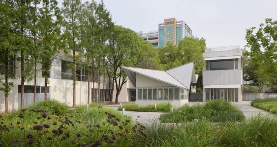 900-wave-type-and-630-T-type-roofing-sheet-2